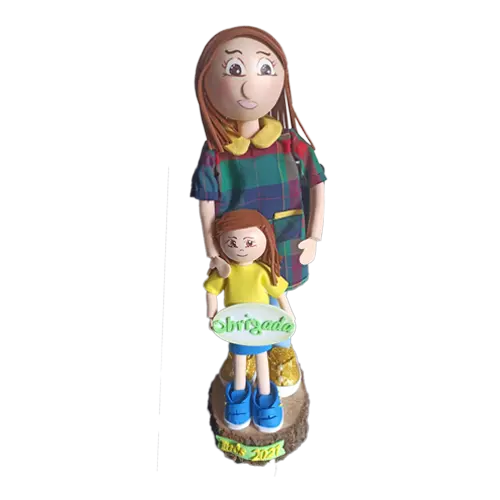 Boneca em EVA, prenda para educadora de infancia